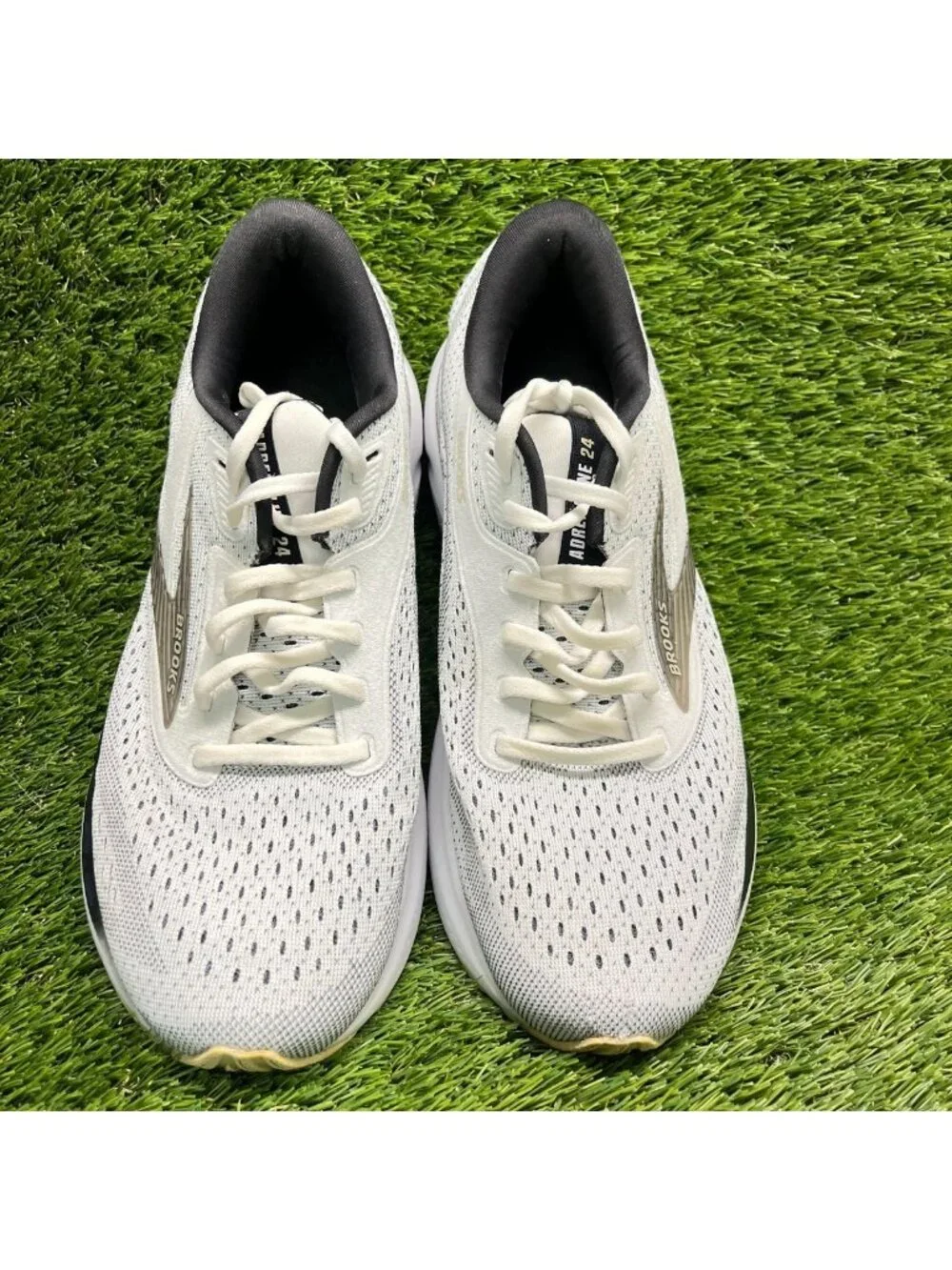 Brooks Adrenaline GTS 24 Womens Size 9.5 White Athletic Running Shoes Sneakers